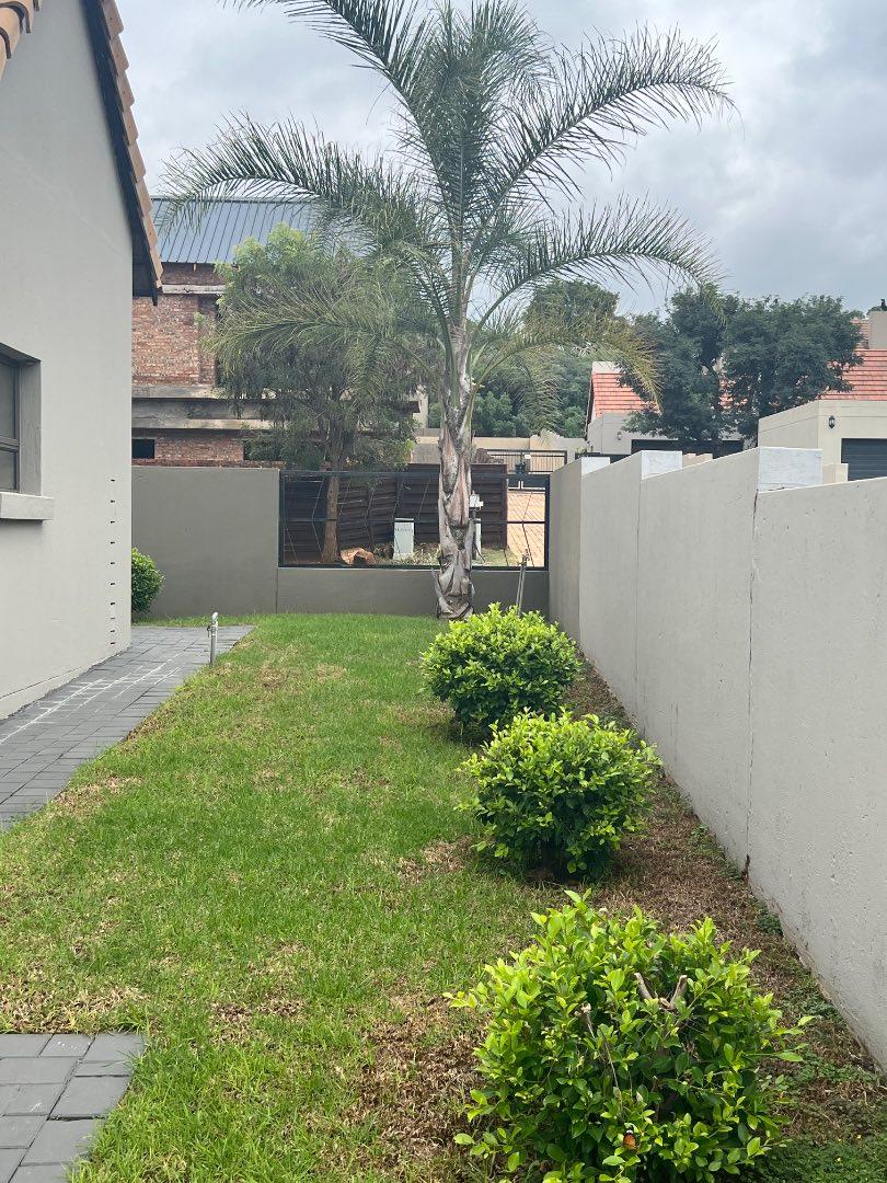 3 Bedroom Property for Sale in Hartbeespoort North West